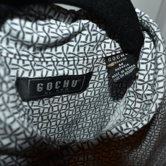 GOCHU Men's Geometric Print Shirt Short Sleeve Black Button Down Rayon Size M - Picture 2 of 3